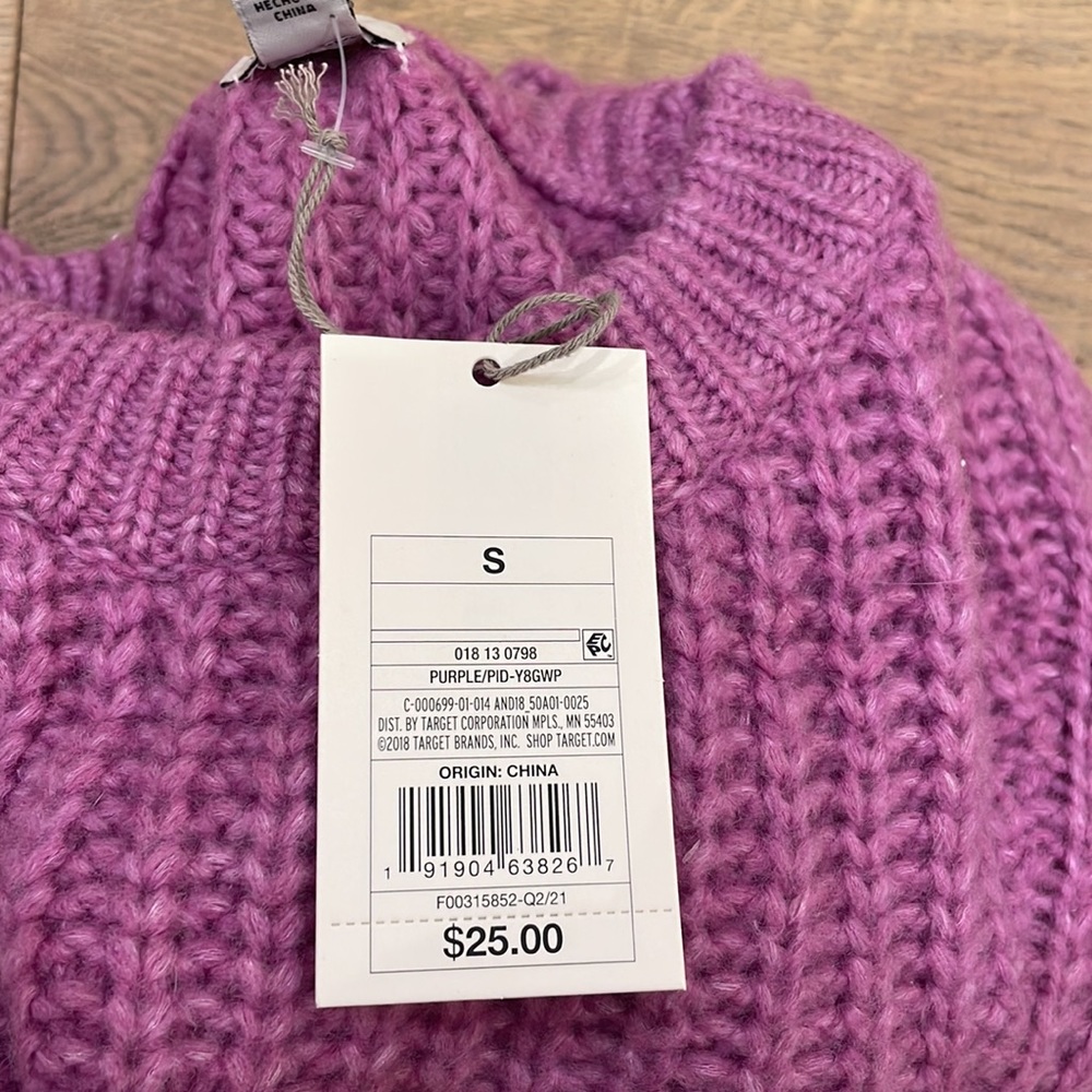 Sweater - Picture 2 of 2